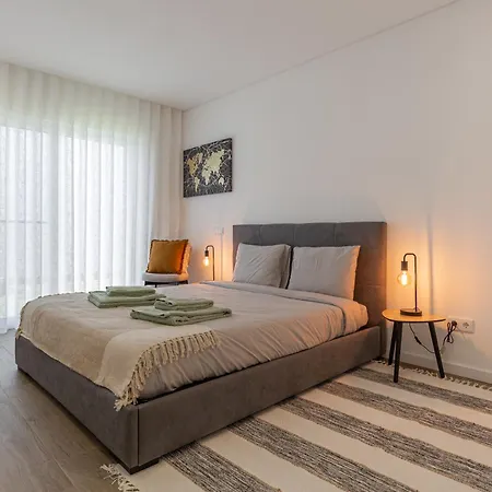 Laura With Private Swimming Pool Casa vacanze *