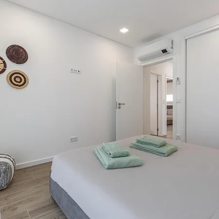 Laura With Private Swimming Pool Casa vacanze *