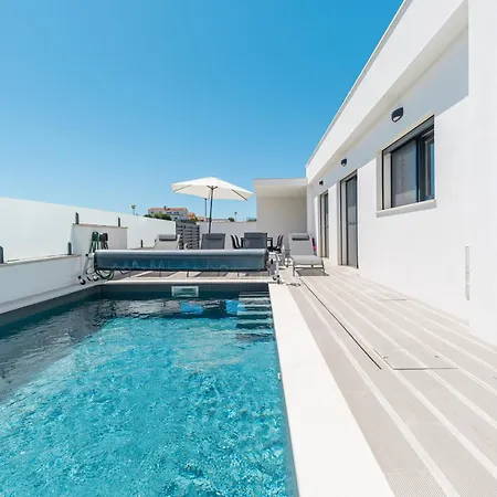 Ferienhaus Laura With Private Swimming Pool